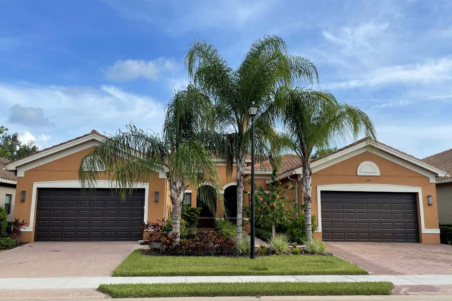 Front view of a house in Southwest Florida